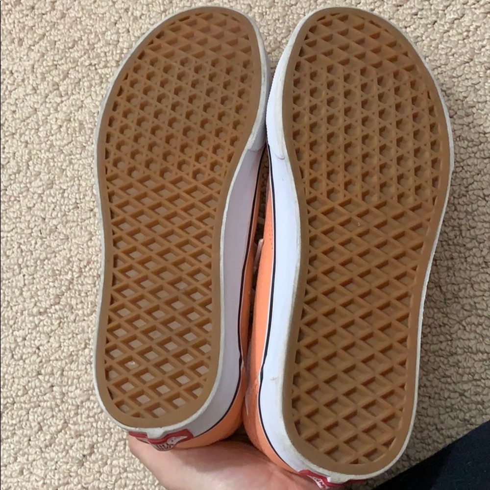 Vans - Picture 4 of 5